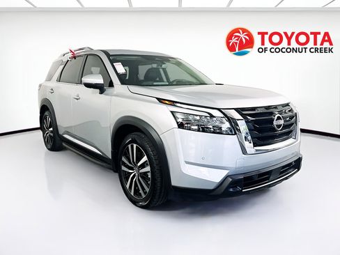 Used 2024 Nissan Pathfinder Platinum w/ Cargo Package AWD/4WD image 1