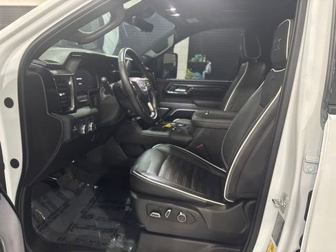 Used 2025 GMC Sierra 2500 AT4X w/ AT4X AEV Edition AWD/4WD image 11