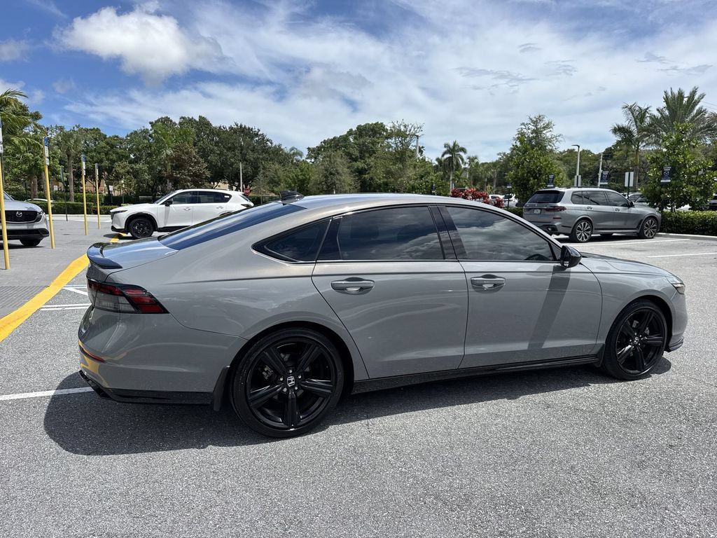 Used 2024 Honda Accord Sport image 4