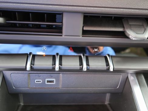 Certified 2025 Chevrolet Colorado W/T image 25