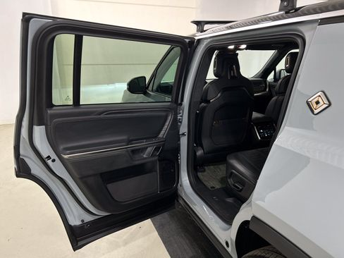 Used 2024 Rivian R1S Adventure AWD/4WD image 17