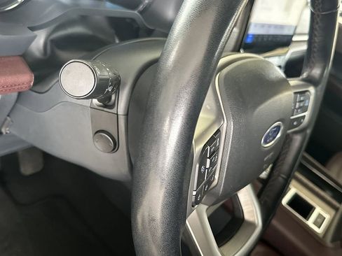 Used 2023 Ford Expedition Limited image 20