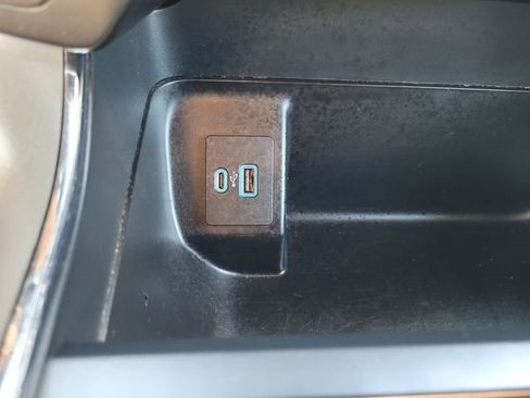 Used 2024 Ford F150 XLT w/ Mobile Office Package image 25