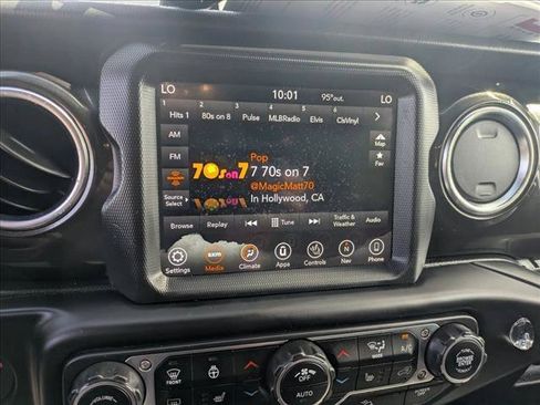 Used 2019 Jeep Wrangler Unlimited Sahara AWD/4WD image 12