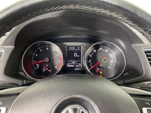 Used 2017 Volkswagen Passat 1.8T R-Line image 21
