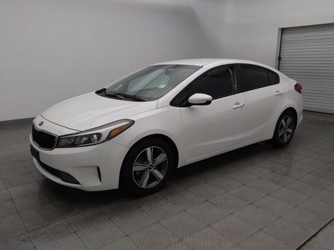 Used 2018 Kia Forte LX w/ LX Popular Package FWD image 2