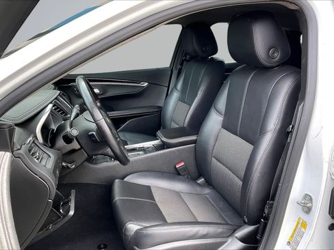 Used 2020 Chevrolet Impala LT FWD image 25