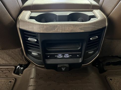 Used 2024 RAM 3500 Limited image 23