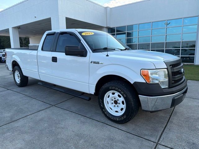 Used 2013 Ford F150 XL w/ Mid Equipment Group RWD image 1