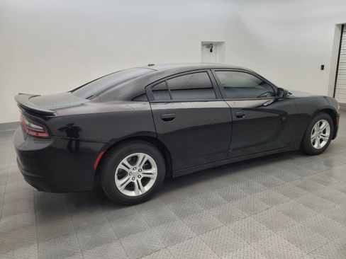 Used 2020 Dodge Charger SXT RWD image 10