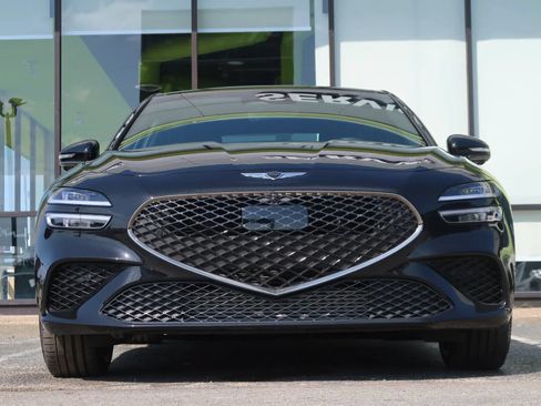 Used 2025 Genesis G70 3.3T Advanced w/ Sport Prestige Package RWD image 3