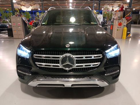 Used 2024 Mercedes-Benz GLE 350 4MATIC image 3