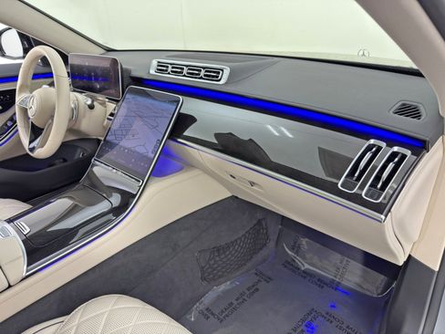 Used 2022 Mercedes-Benz S 580 4MATIC Sedan image 15