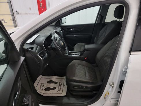 Used 2018 Chevrolet Equinox LT image 12