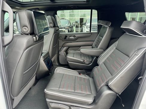 New 2026 GMC Yukon XL AT4 Ultimate AWD/4WD image 52