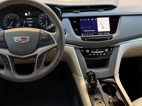 Certified 2024 Cadillac XT5 Premium Luxury image 16