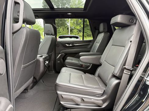Used 2023 GMC Yukon Denali RWD image 13