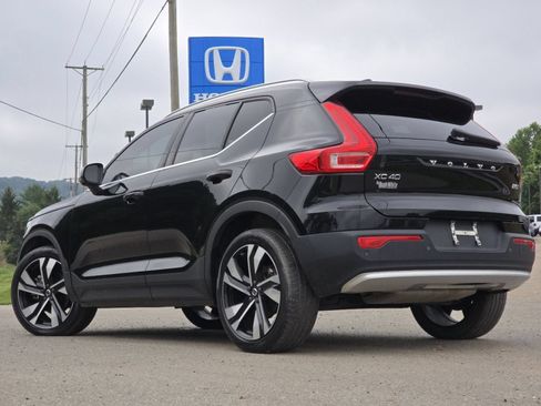 Used 2023 Volvo XC40 B5 Plus w/ Driver Assist Package AWD/4WD image 19