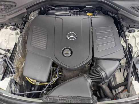 Certified 2025 Mercedes-Benz GLC 300 image 24