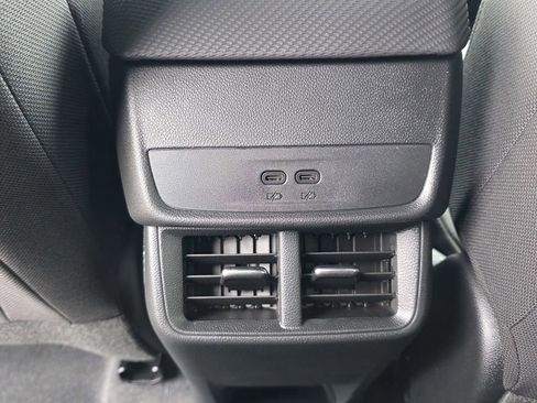 New 2026 Chevrolet Equinox LT FWD image 31