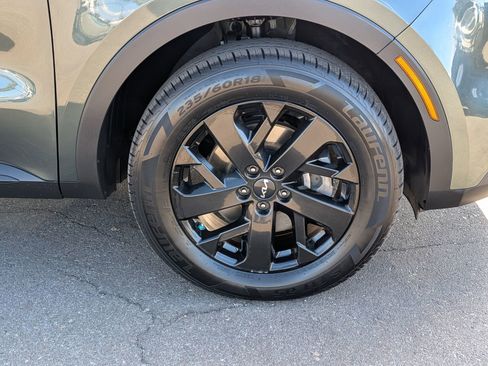 Used 2023 Kia Sorento S image 7