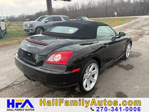 Used 2005 Chrysler Crossfire Convertible image 4