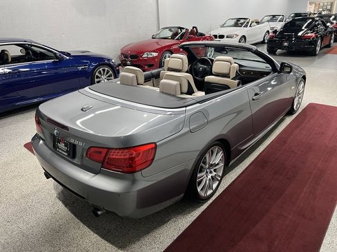 Used 2013 BMW 335i Convertible image 34