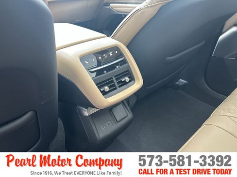 Used 2024 Cadillac Lyriq Luxury w/ Nappa Leather Package AWD/4WD image 24