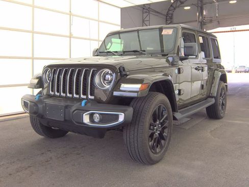 Used 2023 Jeep Wrangler Unlimited Sahara w/ Cold Weather Group AWD/4WD image 1