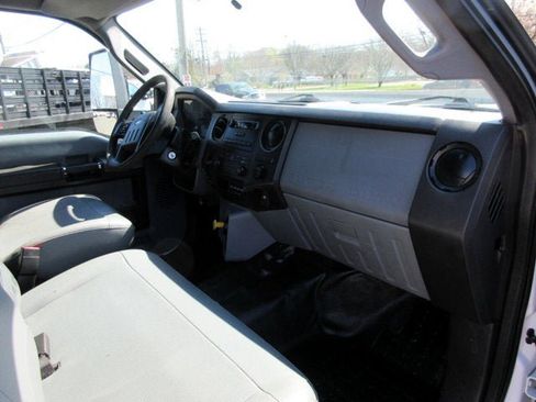 Used 2019 Ford F750 2WD Crew Cab Super Duty image 7