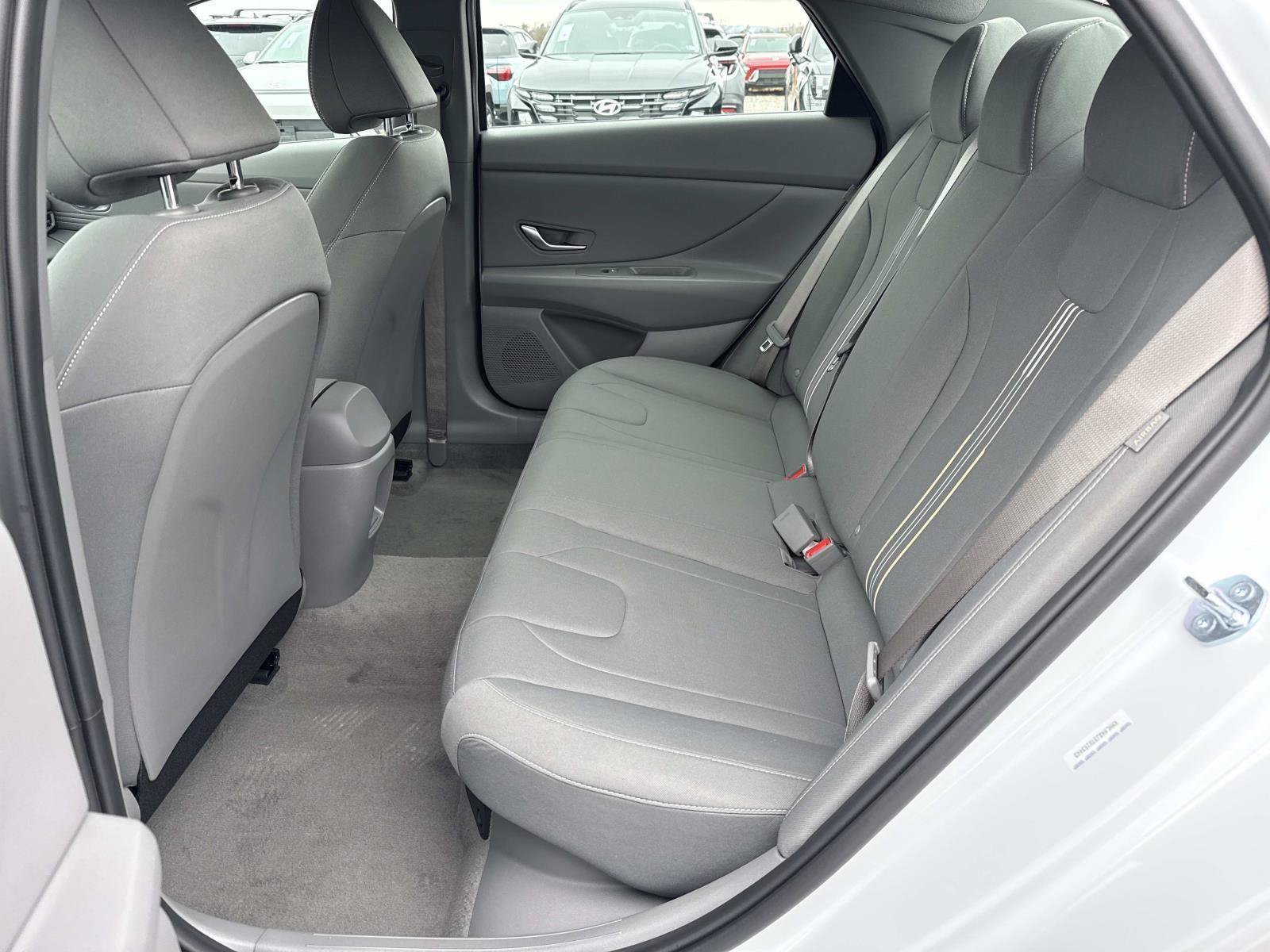 New 2026 Hyundai Elantra SEL FWD image 10