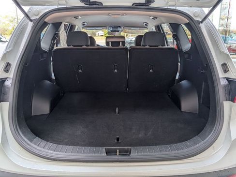 Certified 2022 Hyundai Santa Fe SEL image 5