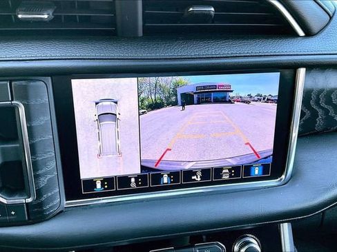 Certified 2021 GMC Yukon Denali w/ Denali Ultimate Package AWD/4WD image 23