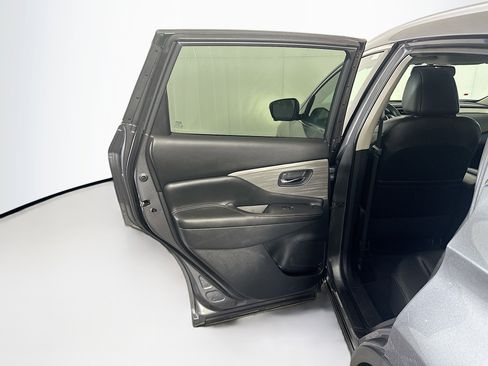 Used 2018 Nissan Murano Platinum w/ Cargo Package image 27