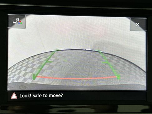 Used 2024 Volkswagen Jetta SE FWD image 17