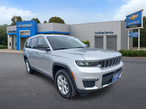 Used 2023 Jeep Grand Cherokee L Limited AWD/4WD image 2