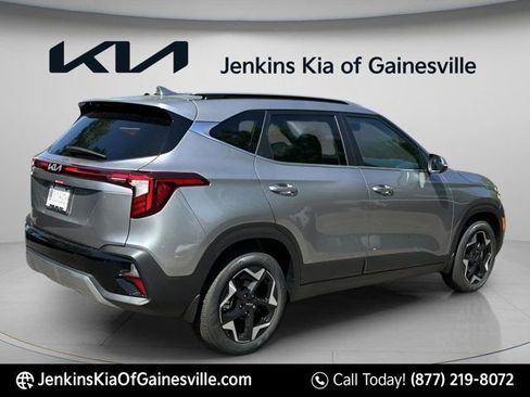 New 2026 Kia Seltos EX FWD image 2