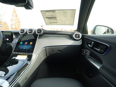 Used 2026 Mercedes-Benz GLC 300 4MATIC image 27