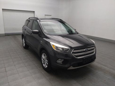Used 2018 Ford Escape SE image 13