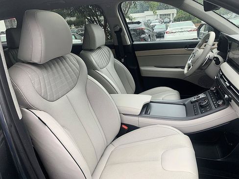 Used 2024 Hyundai Palisade Limited AWD/4WD image 20