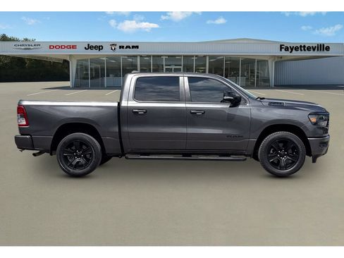 Used 2022 RAM 1500 Big Horn AWD/4WD image 2