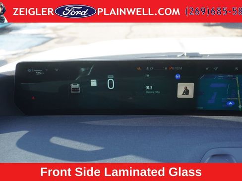 Used 2025 Ford Expedition Active AWD/4WD image 37