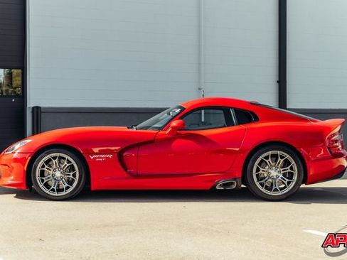 Used 2013 SRT Viper SRT-10 w/ Track Pkg RWD image 13