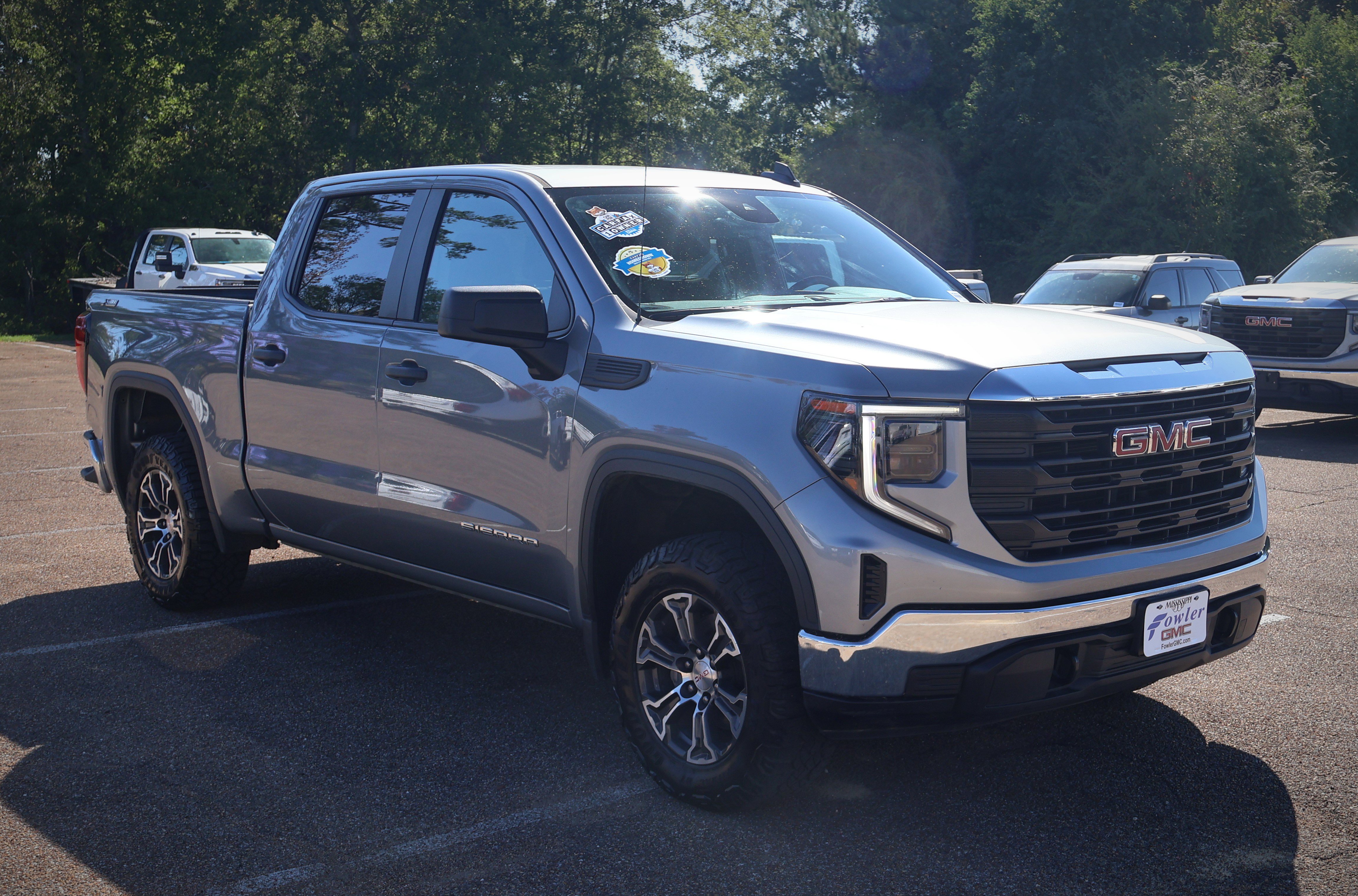 Used 2024 GMC Sierra 1500 Pro AWD/4WD image 4