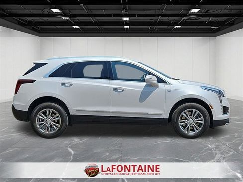 Used 2022 Cadillac XT5 Premium Luxury w/ LPO, Floor Liner Package image 9