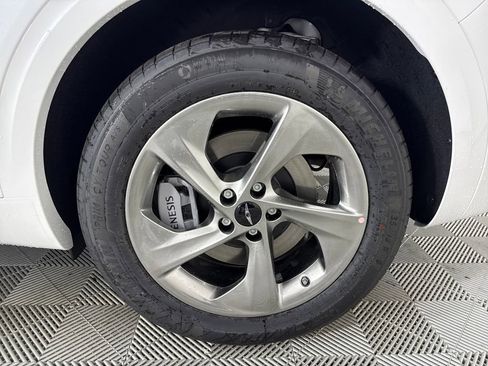 New 2026 Genesis GV70 2.5T Advanced AWD/4WD image 24