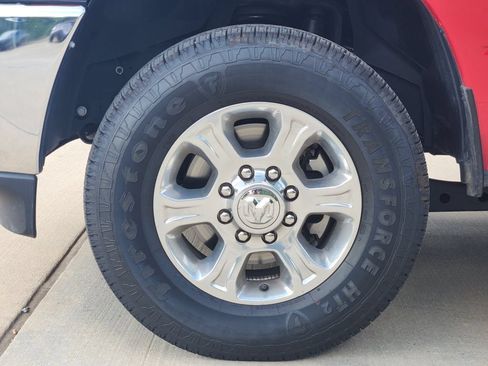Used 2026 RAM 2500 Big Horn AWD/4WD image 13