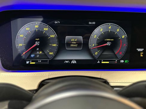 Used 2020 Mercedes-Benz S 560 4MATIC Sedan w/ AMG Line Exterior image 20