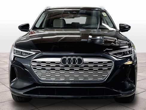 Certified 2024 Audi Q8 e-tron Premium Plus w/ Premium Plus Package AWD/4WD image 3