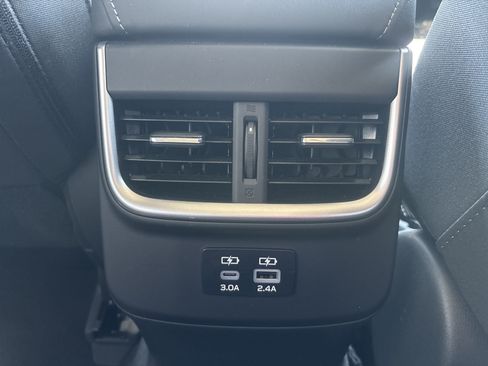 Certified 2025 Subaru Outback Premium AWD/4WD image 17